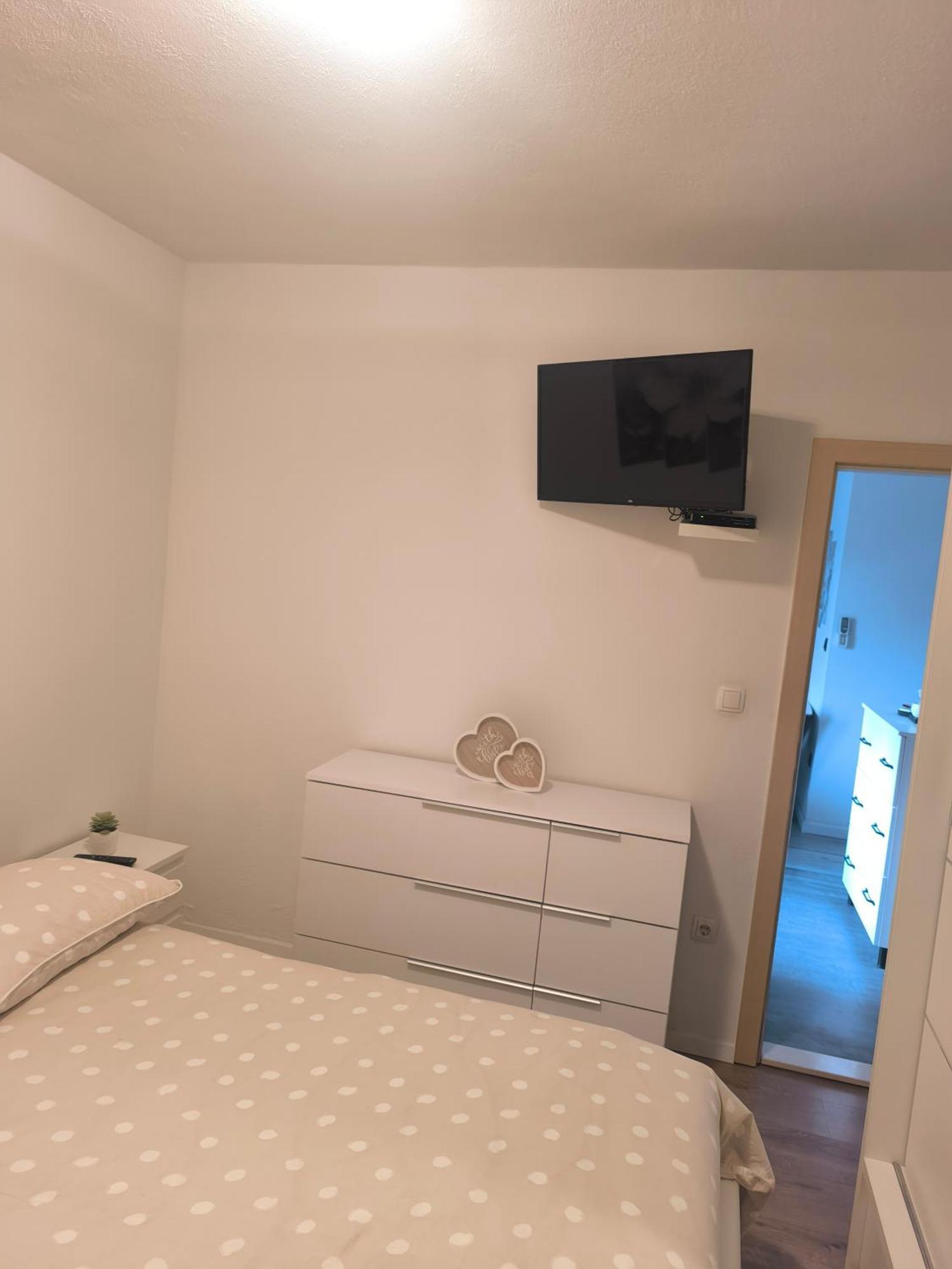 Apartman Rex Svinisce Rum bild